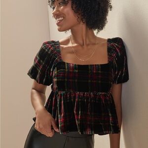 FRANCESCAS Viola Puff Sleeve Velvet Black Red Green Plaid XS